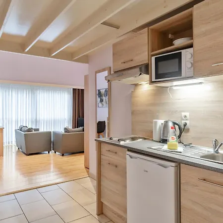 앰배서더 스위트 아파트