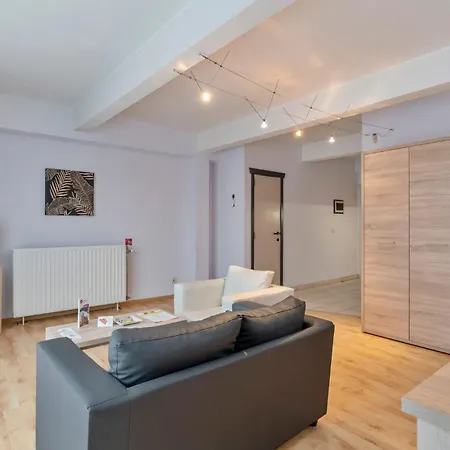 앰배서더 스위트 *