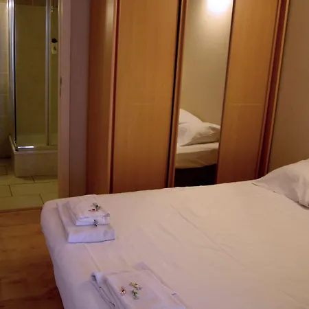 아파트 앰배서더 스위트