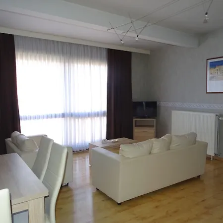 Apartment Ambassador *